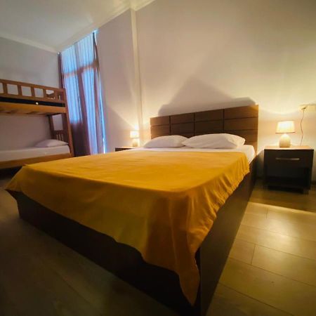 Mimino Aparthotel Batumi Esterno foto