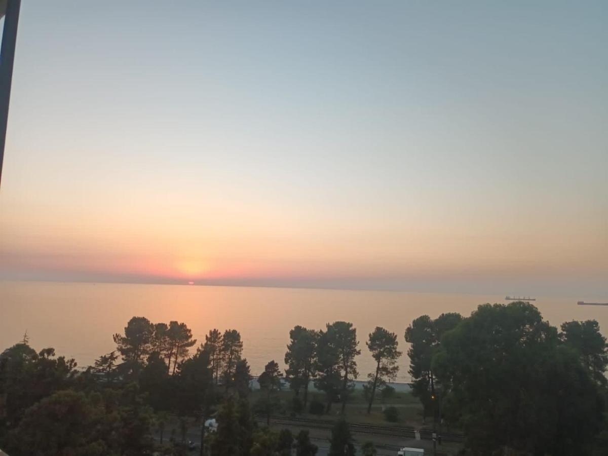 Mimino Aparthotel Batumi Esterno foto