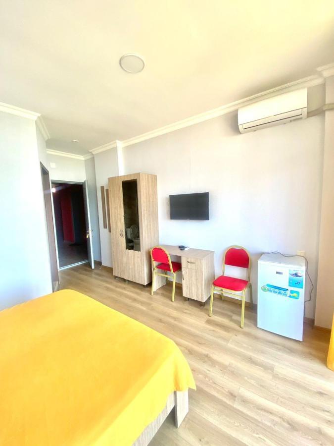 Mimino Aparthotel Batumi Esterno foto