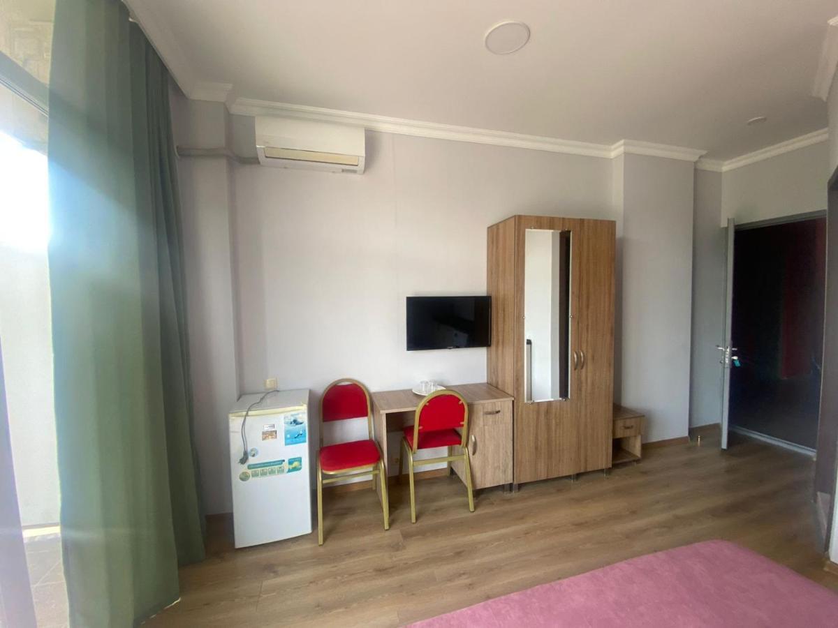 Mimino Aparthotel Batumi Esterno foto
