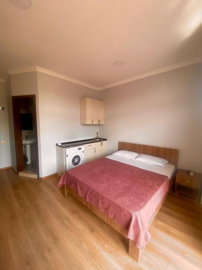 Mimino Aparthotel Batumi Esterno foto